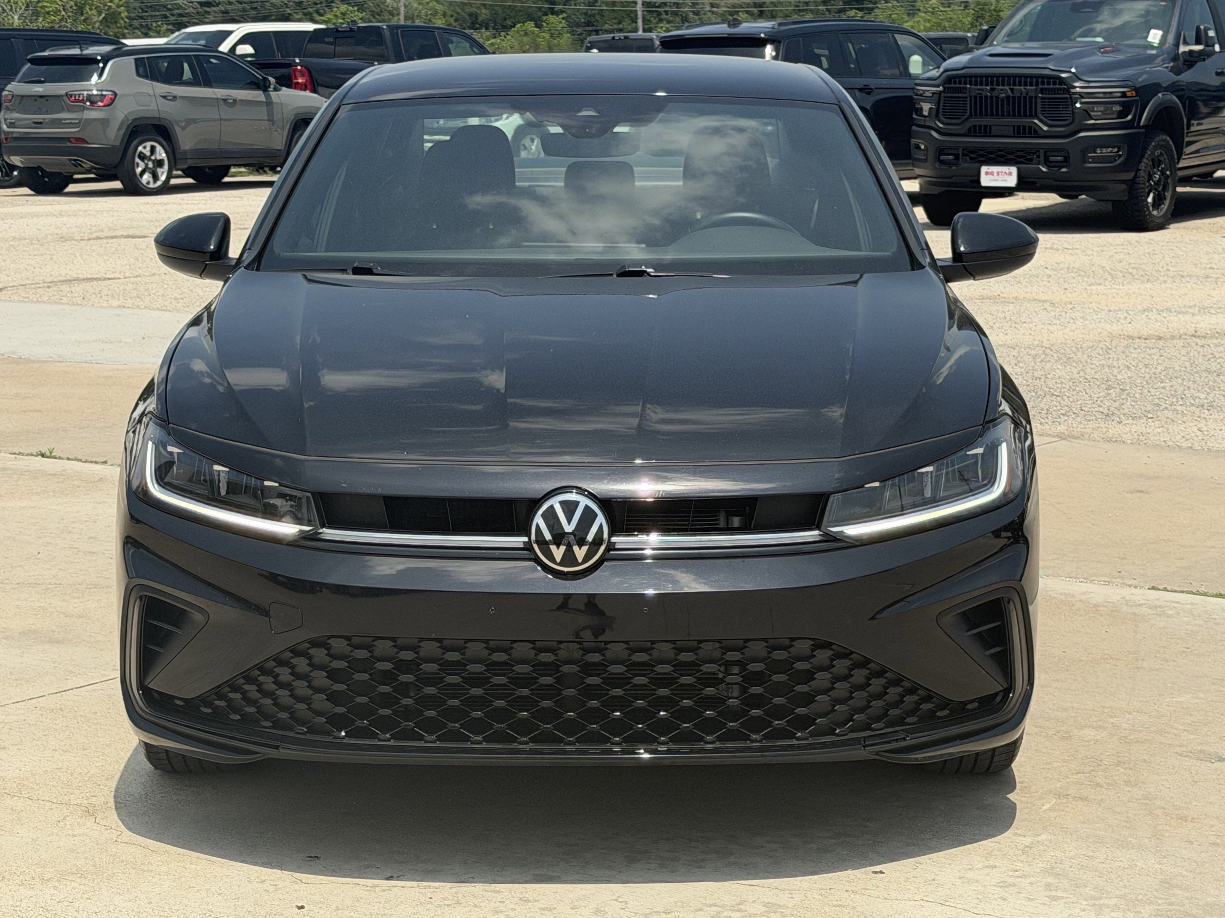Used 2025 Volkswagen Jetta Sport FWD image 7