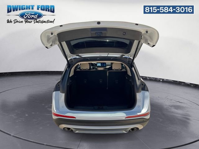 Used 2025 Lincoln Corsair FWD image 18
