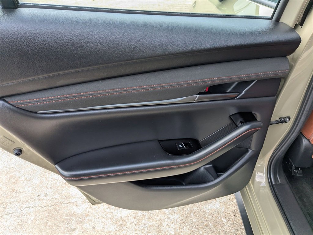 Used 2024 MAZDA MAZDA3 s image 25