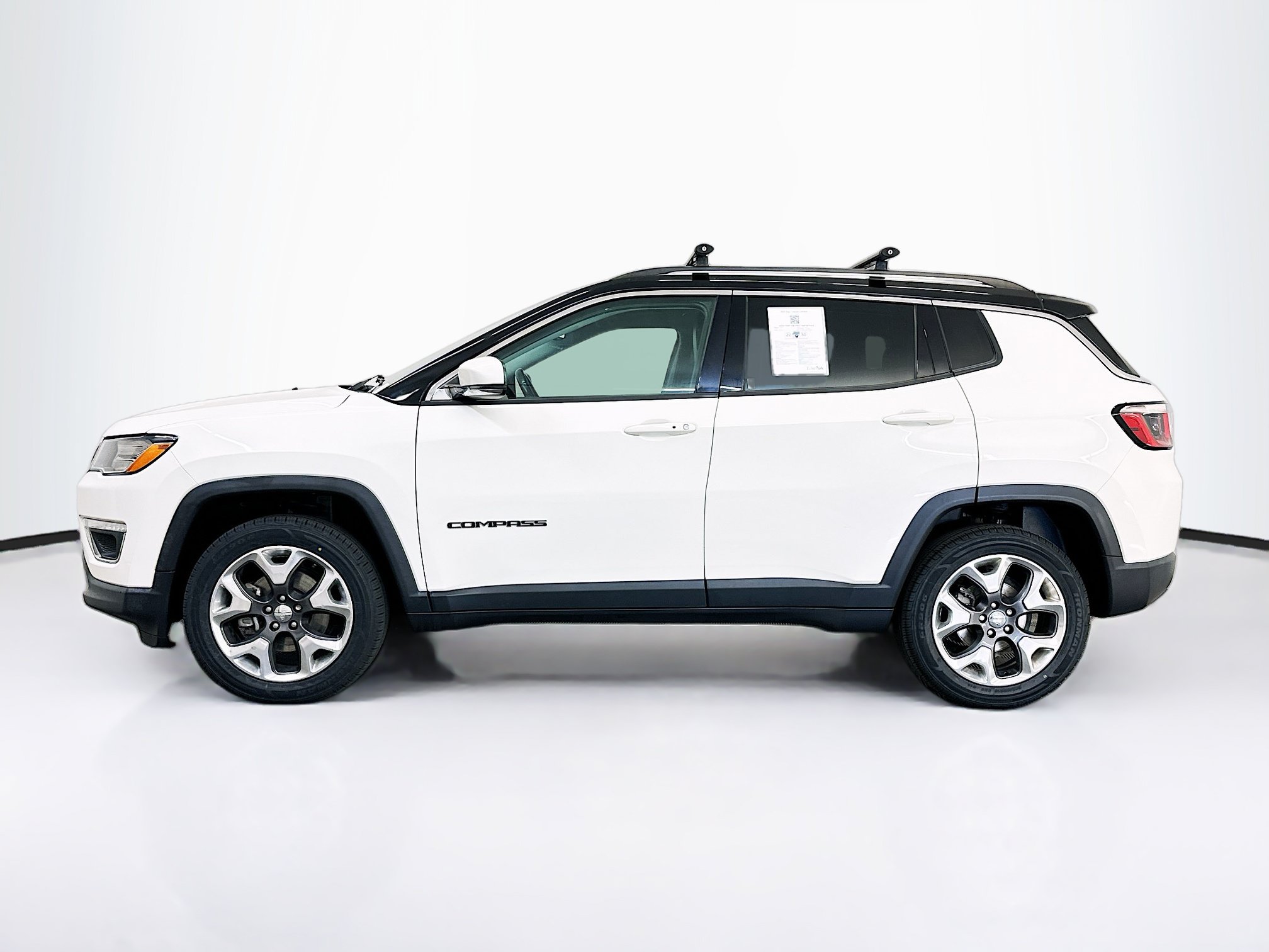 Used 2018 Jeep Compass Limited AWD/4WD image 4