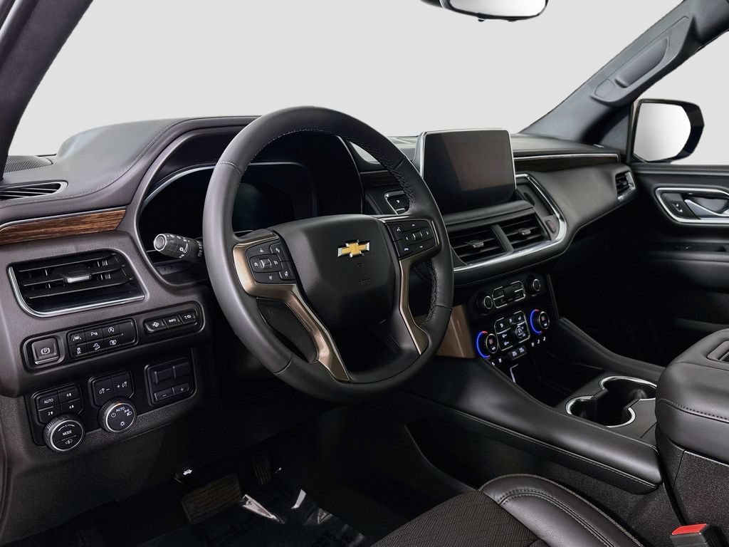 Certified 2024 Chevrolet Suburban High Country AWD/4WD image 11