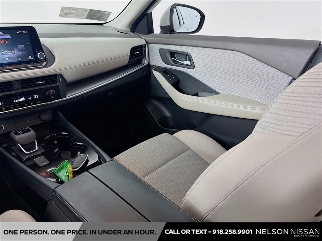 Certified 2023 Nissan Rogue SV image 21