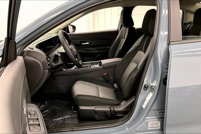 New 2026 Nissan Sentra SV w/ Floor Mat Package FWD image 9