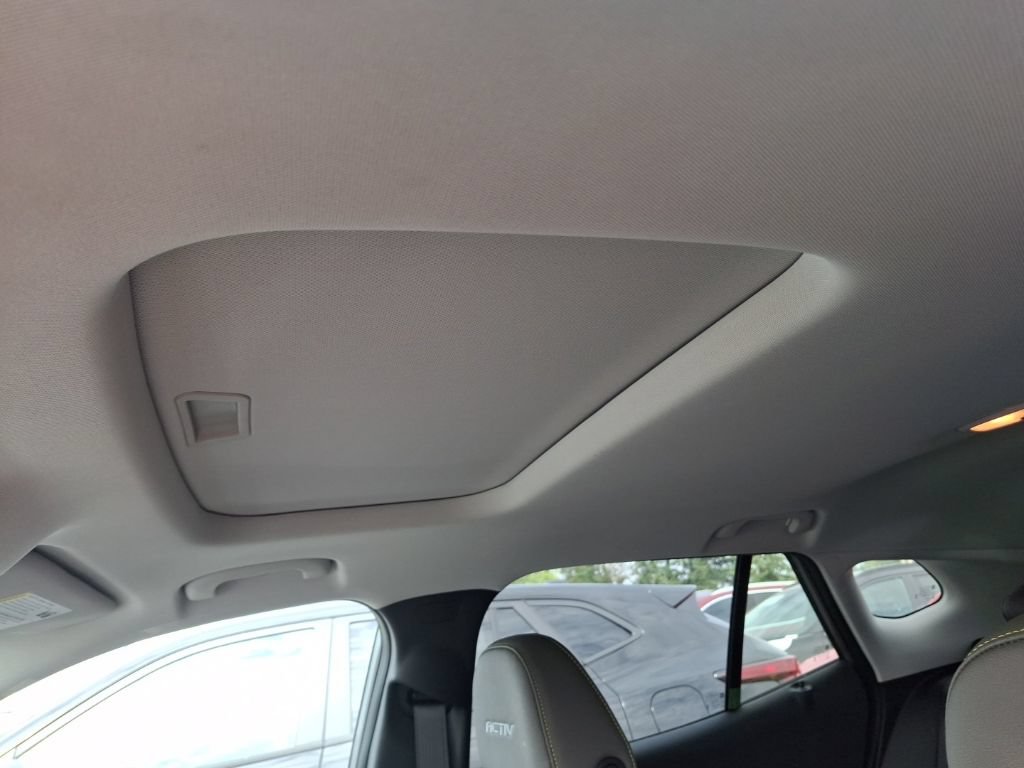 Used 2026 Chevrolet Trax ACTIV w/ Sunroof Package FWD image 12