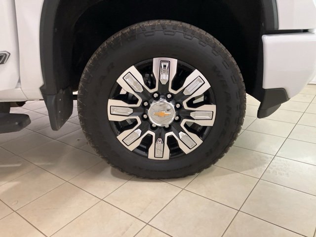 Used 2024 Chevrolet Silverado 3500 High Country w/ High Country Premium Package image 32