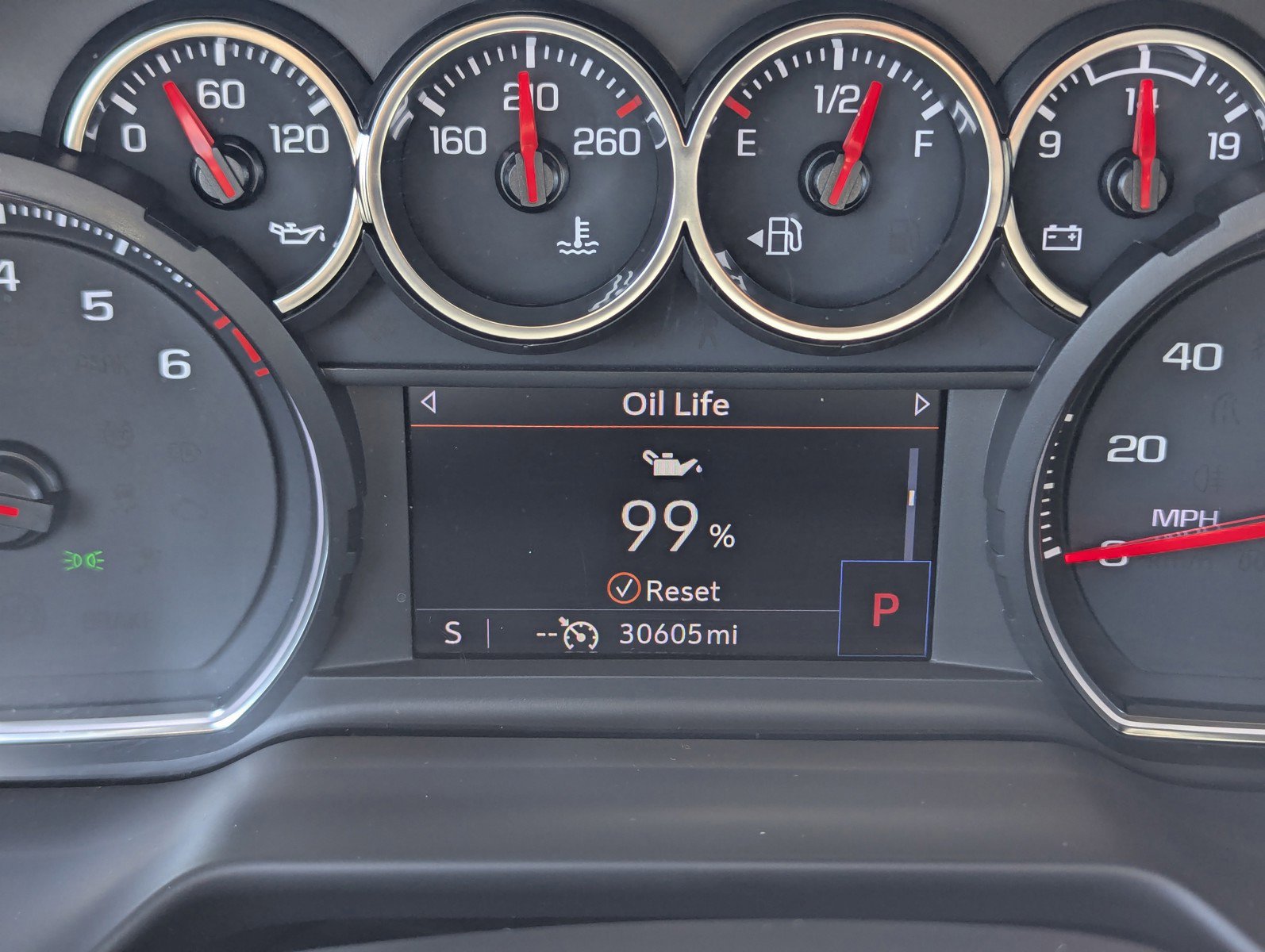 Used 2023 Chevrolet Tahoe LS RWD image 12