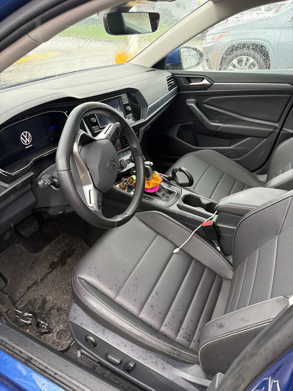 Used 2024 Volkswagen Jetta SE w/ Black Wheel Package FWD image 7