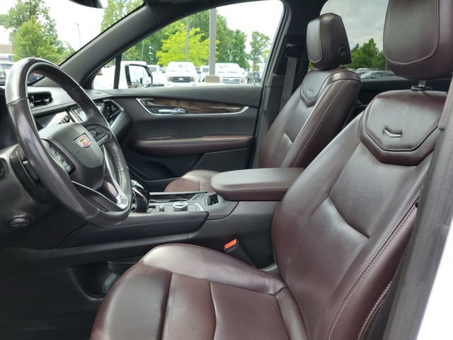Used 2022 Cadillac XT6 Premium Luxury w/ LPO, Floor Liner Package AWD/4WD image 10
