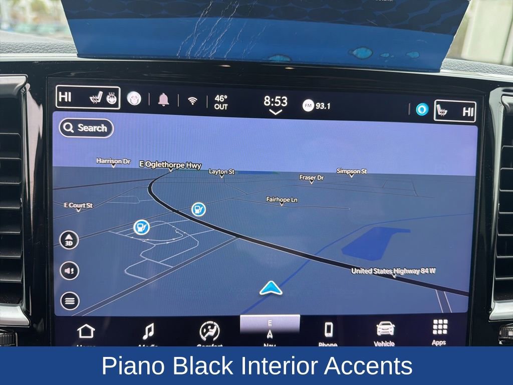 Used 2023 Chrysler Pacifica Limited w/ Uconnect Theater Family Group image 28