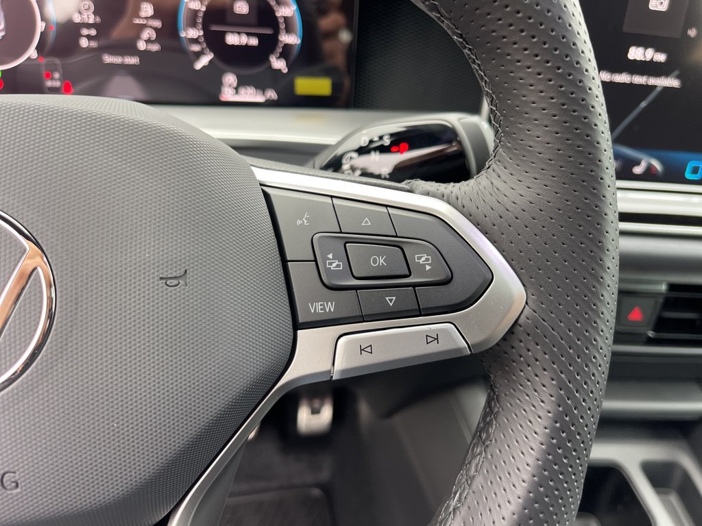 New 2026 Volkswagen Tiguan SE R-Line AWD/4WD image 14