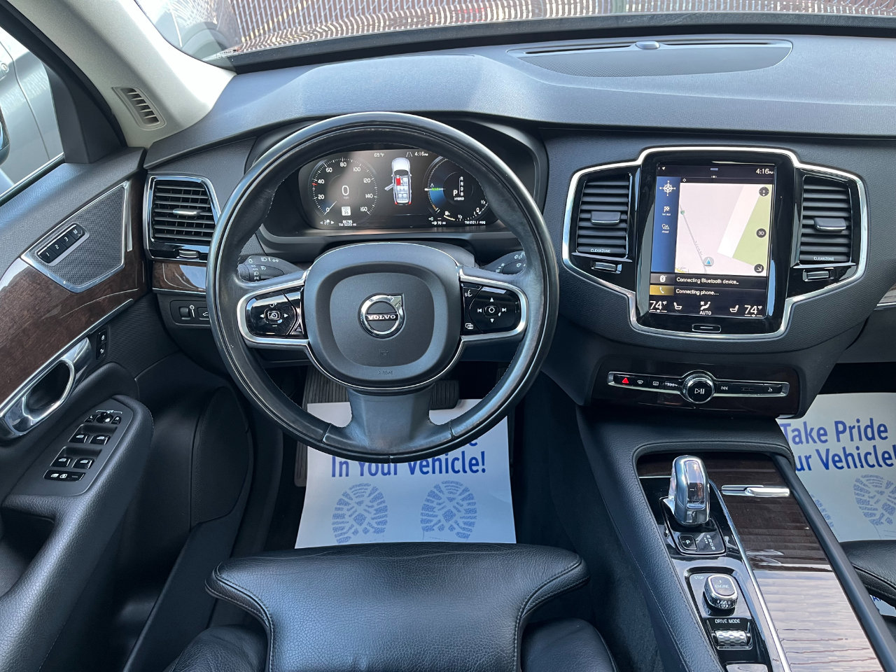 Used 2016 Volvo XC90 T8 Momentum image 14