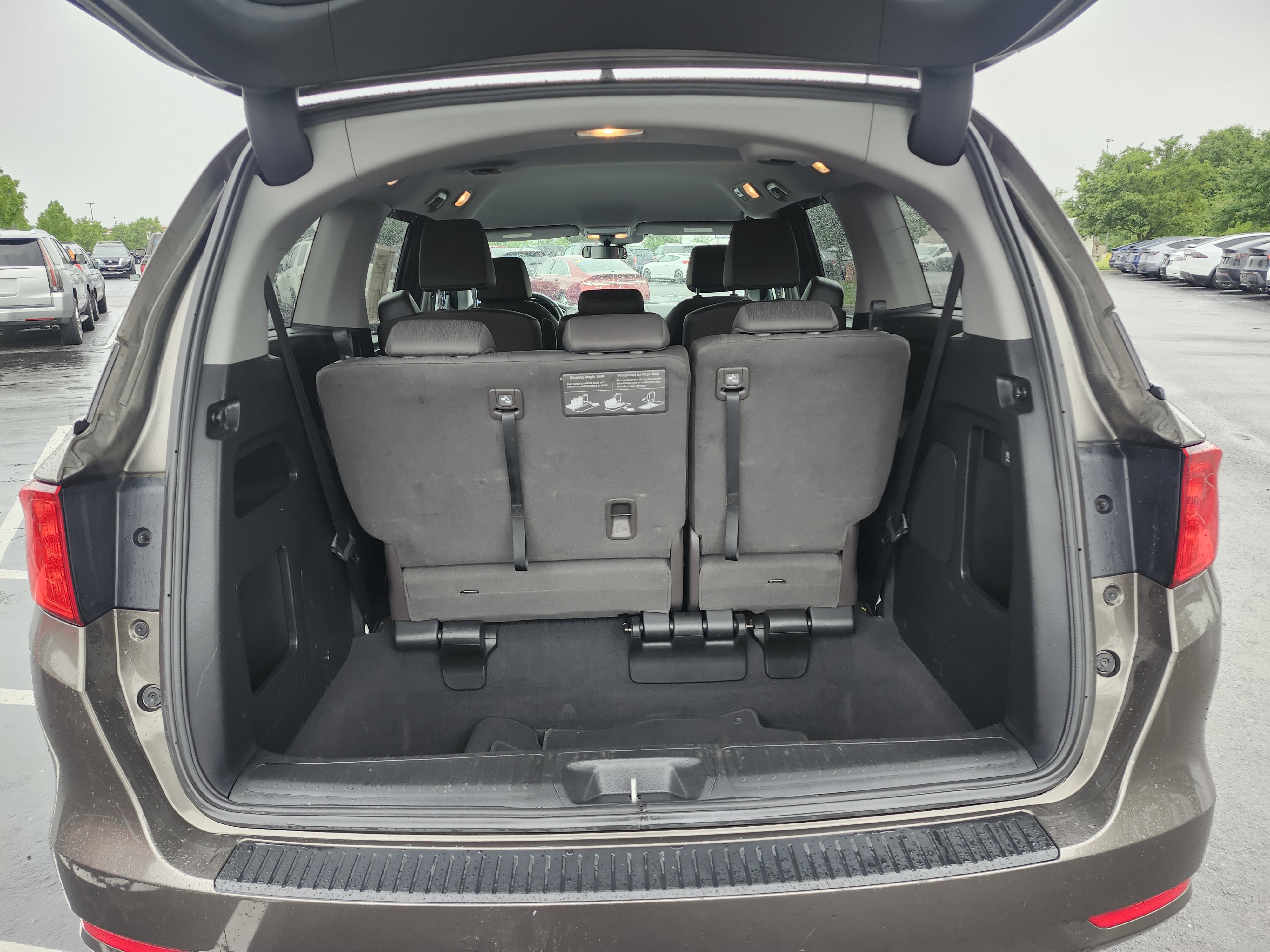 Used 2019 Honda Odyssey EX image 19