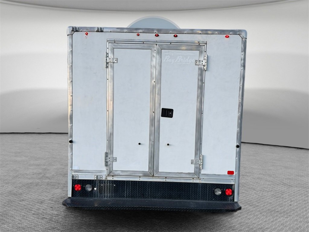 Used 2016 GMC Savana 3500 image 5