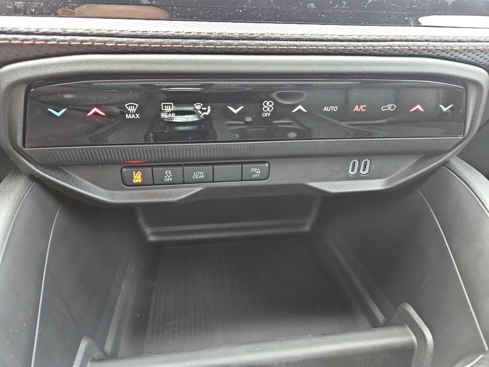 New 2026 Jeep Cherokee Limited AWD/4WD image 28