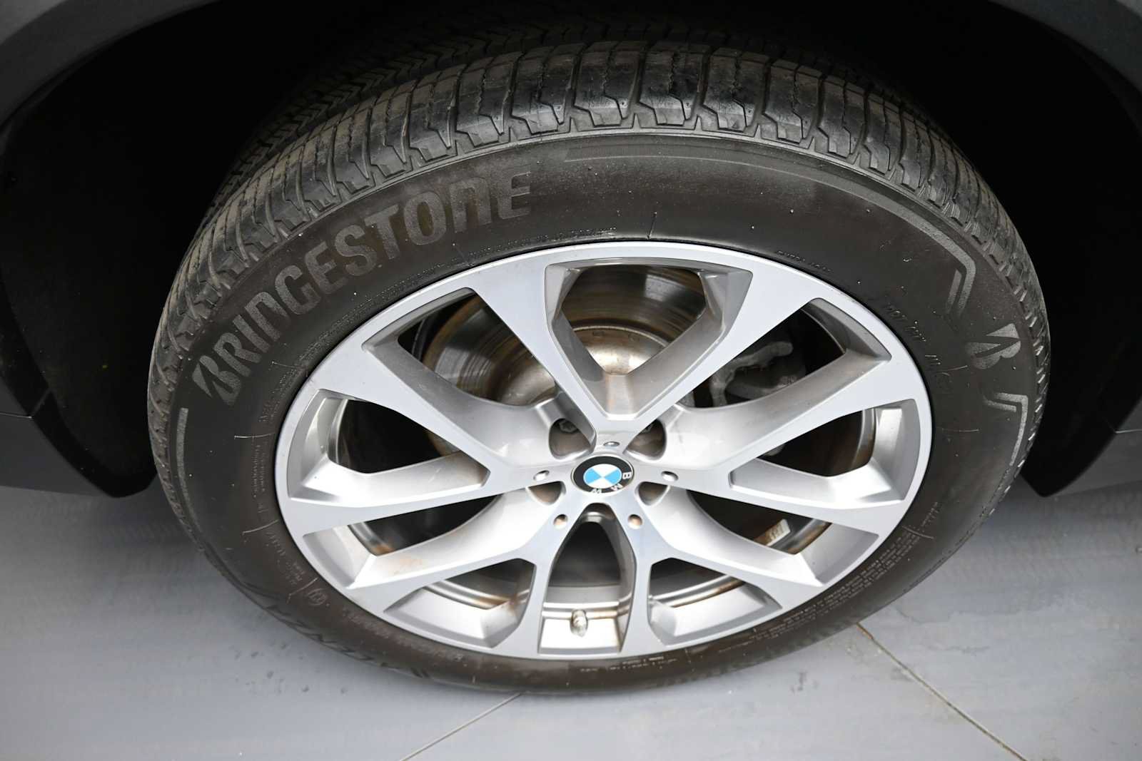 Used 2024 BMW X5 xDrive40i w/ Climate Comfort Package AWD/4WD image 11