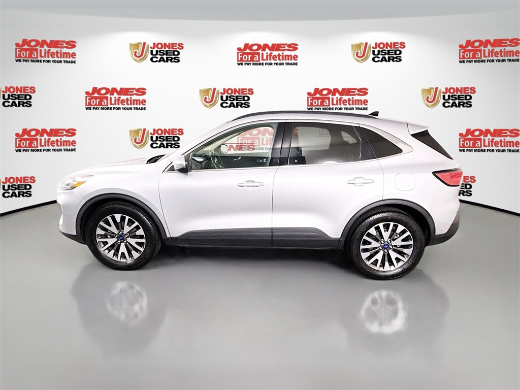 Used 2020 Ford Escape Titanium image 14