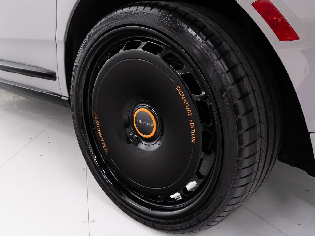 Used 2026 Rolls-Royce Cullinan AWD/4WD image 52