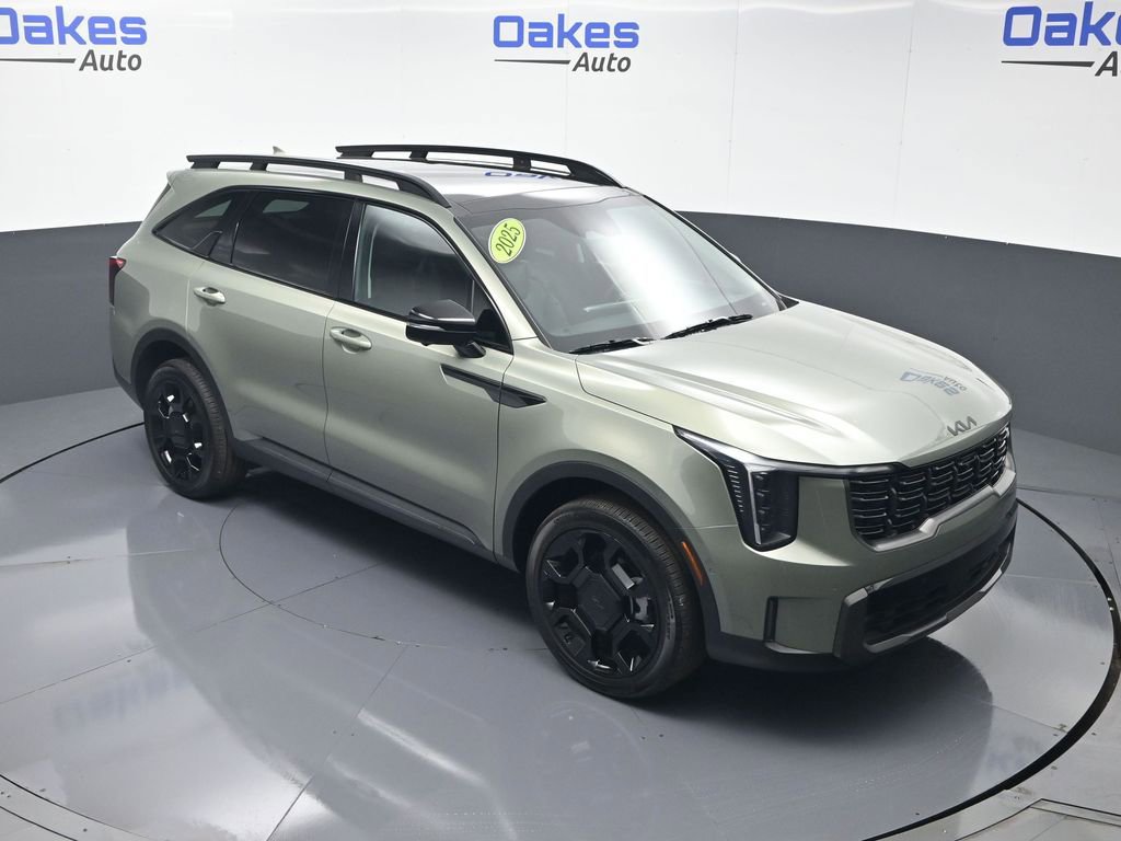 Used 2025 Kia Sorento SX AWD/4WD image 50