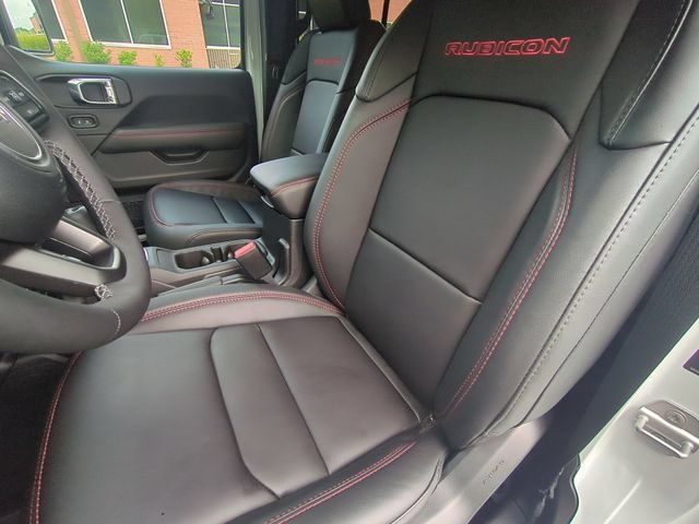 Used 2025 Jeep Wrangler Unlimited Rubicon AWD/4WD image 27