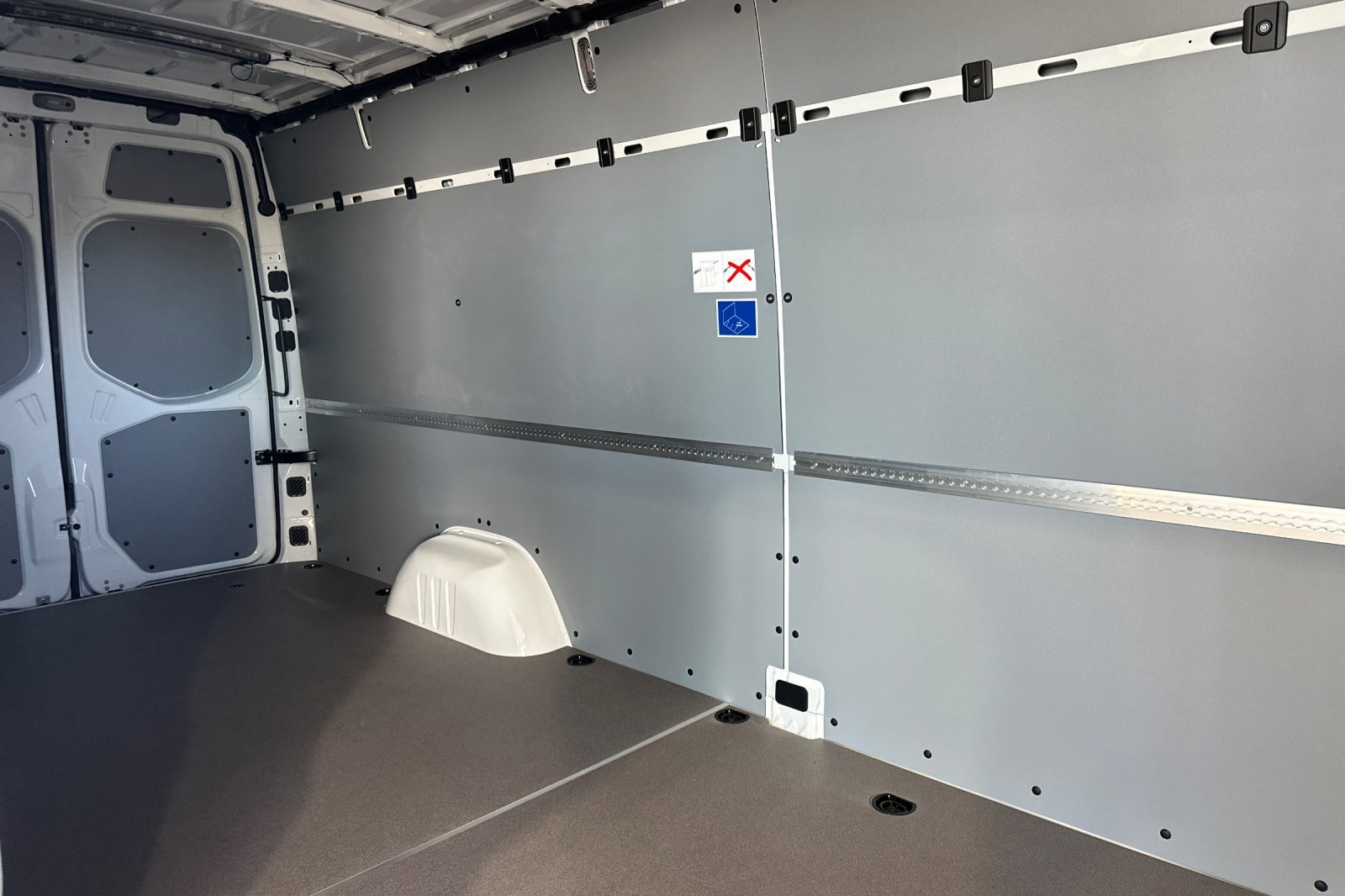 New 2025 Mercedes-Benz Sprinter 2500 image 28