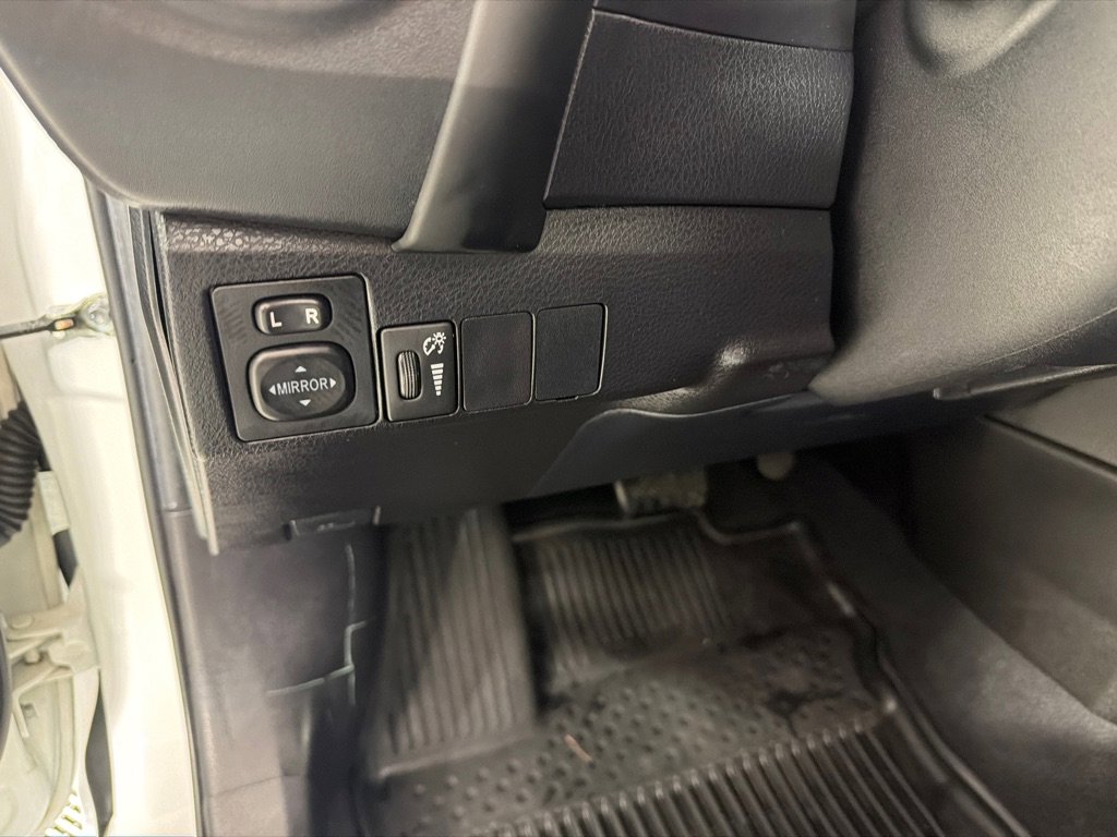 Used 2019 Toyota Corolla SE image 13