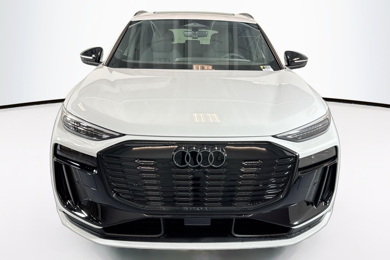 New 2027 Audi Q6 e-tron Premium Plus AWD/4WD image 2
