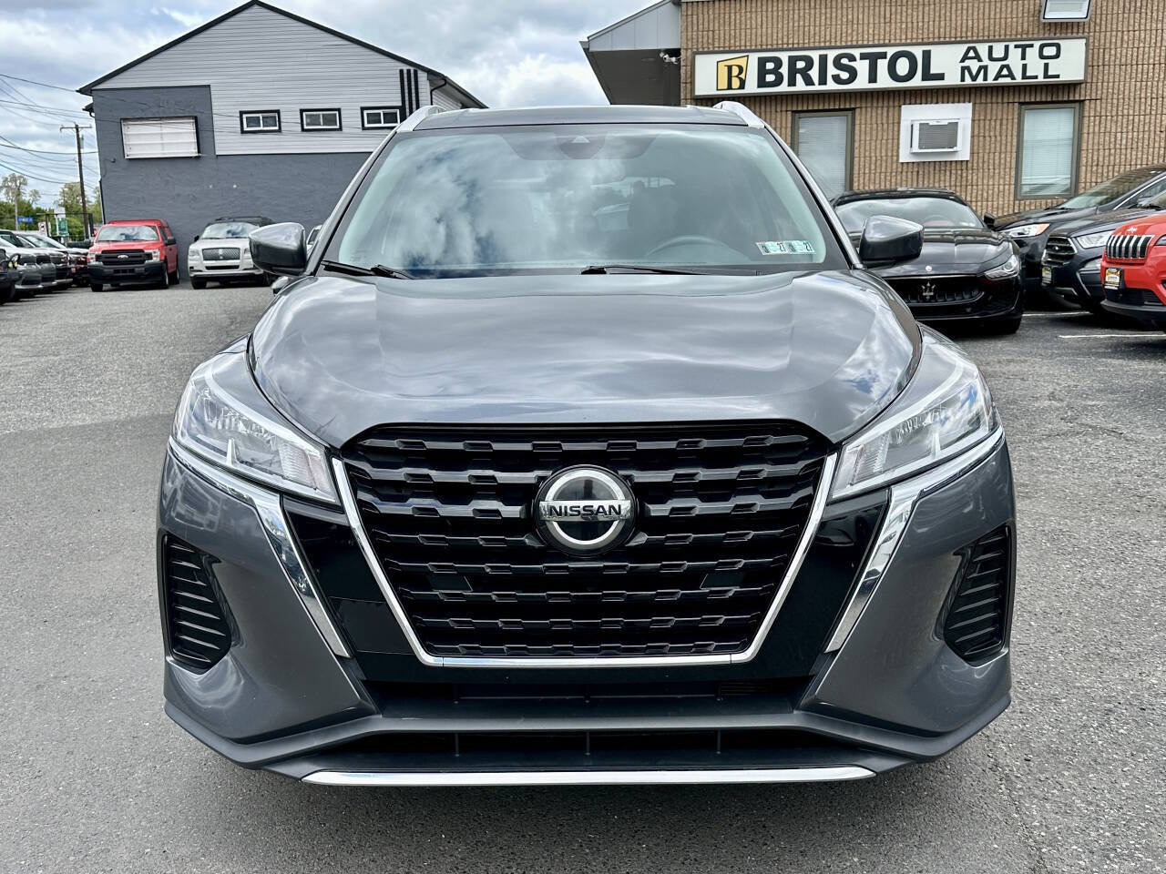 Used 2021 Nissan Kicks SV