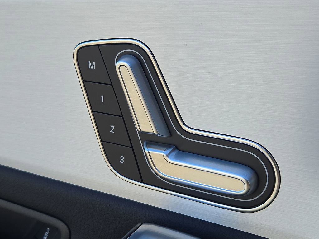 Used 2025 Mercedes-Benz CLA 250 4MATIC image 26