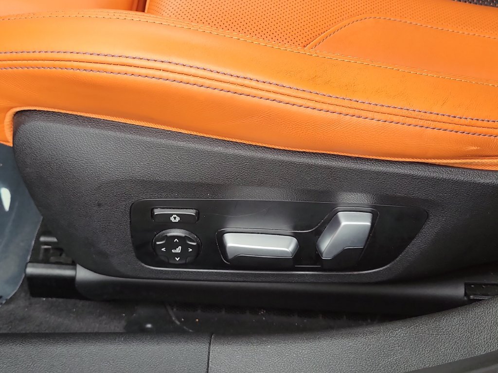 Used 2021 BMW M3 RWD image 23