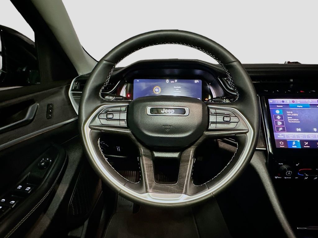 Certified 2023 Jeep Grand Cherokee L Limited image 10