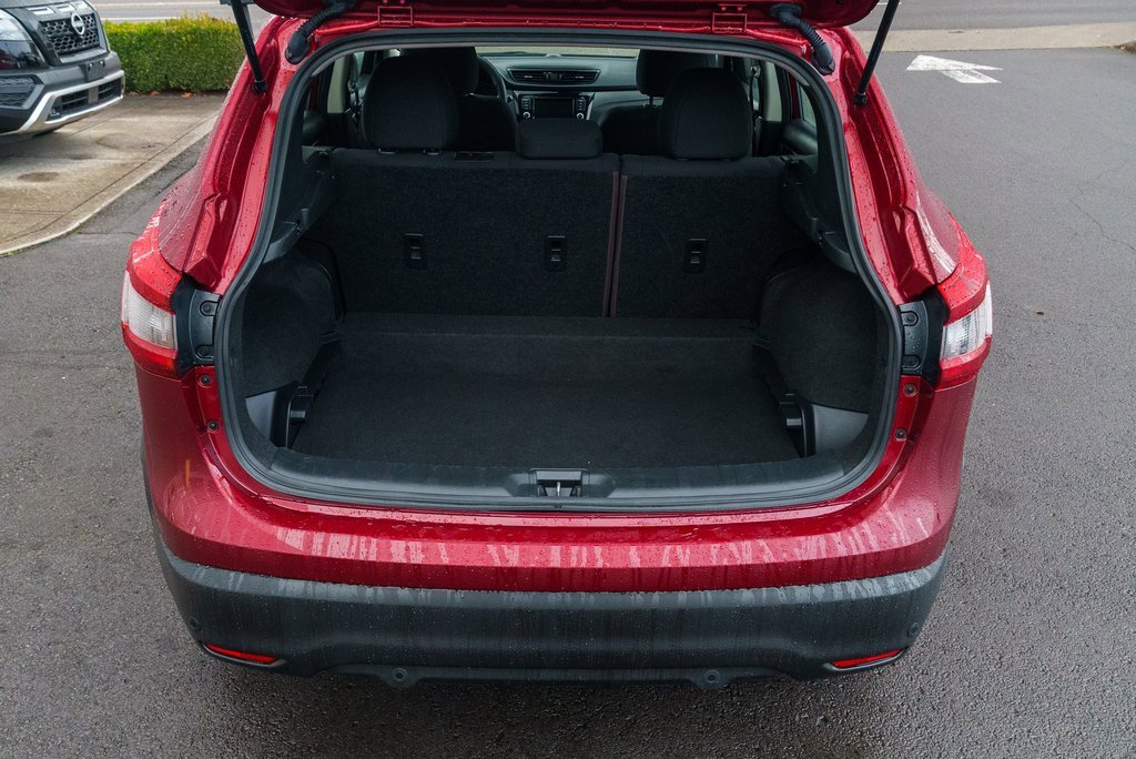 Used 2021 Nissan Rogue Sport S image 8