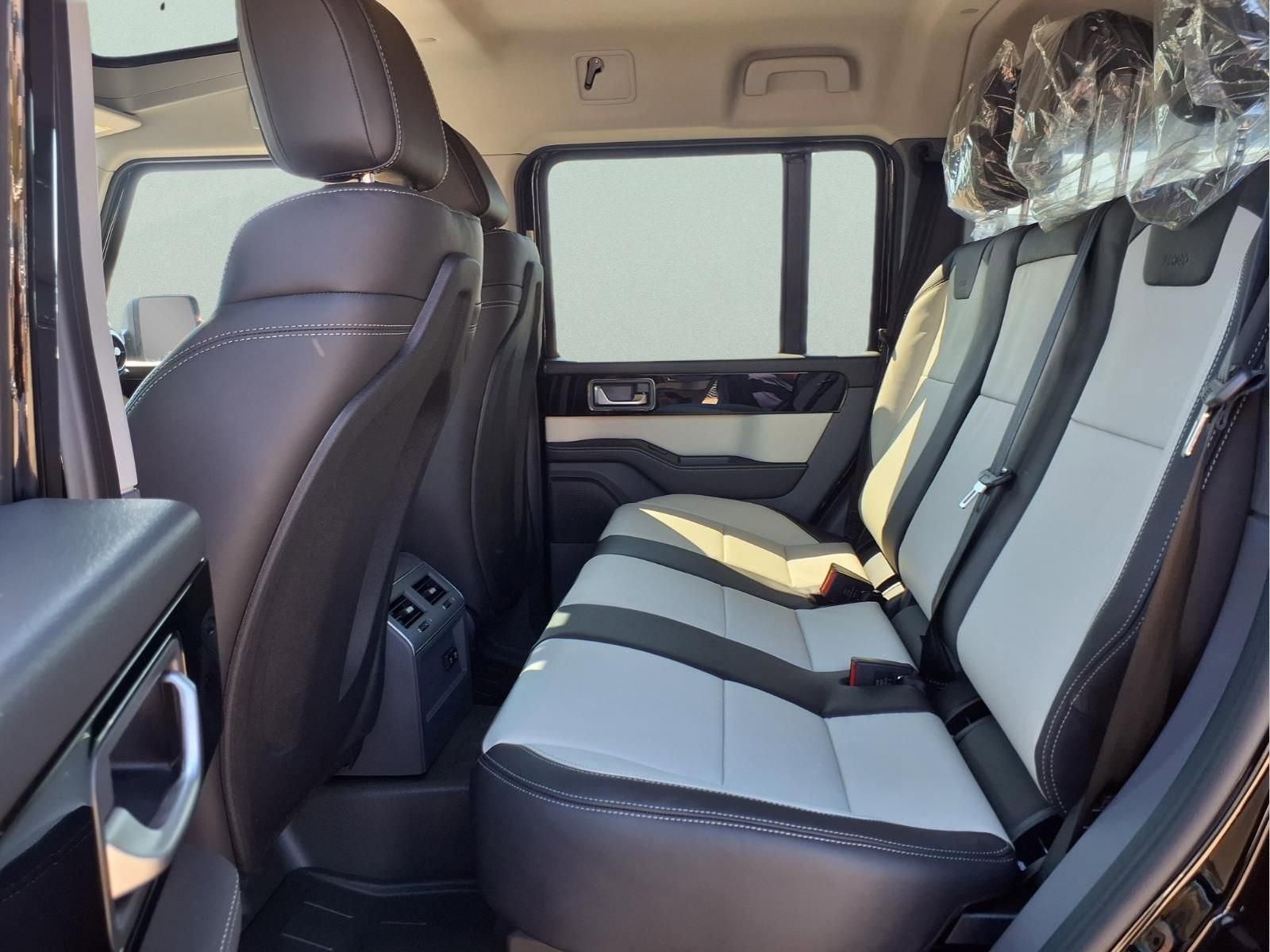 New 2025 INEOS Grenadier Fieldmaster Edition image 9