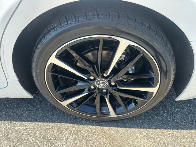 Used 2020 Toyota Camry XSE FWD image 9