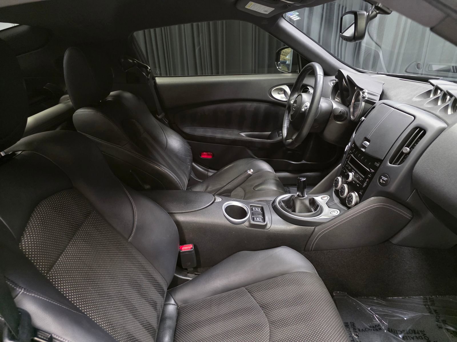 Used 2009 Nissan 370Z Touring w/ Sport Pkg RWD image 56