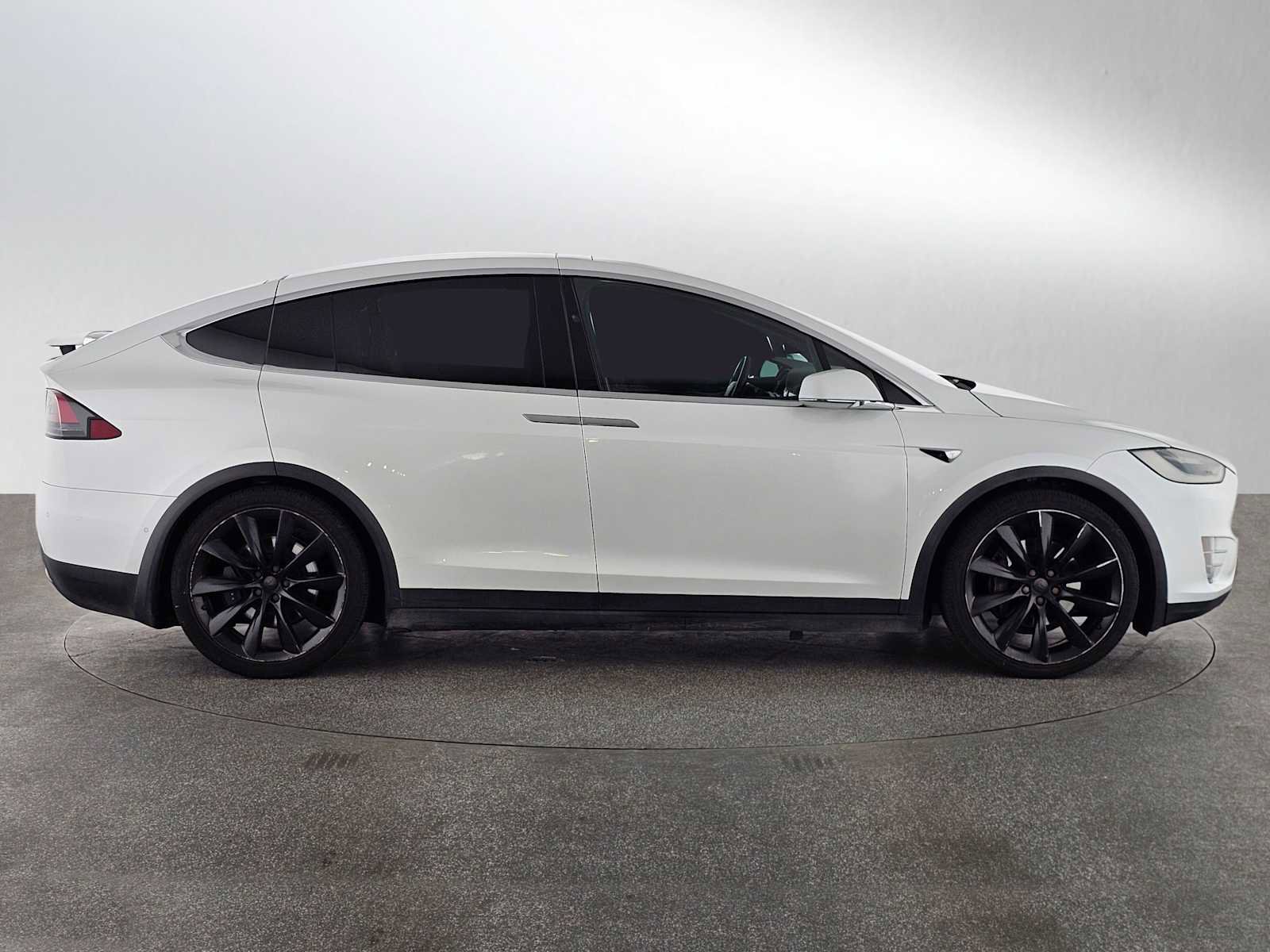 Used 2019 Tesla Model X 75D AWD/4WD image 6