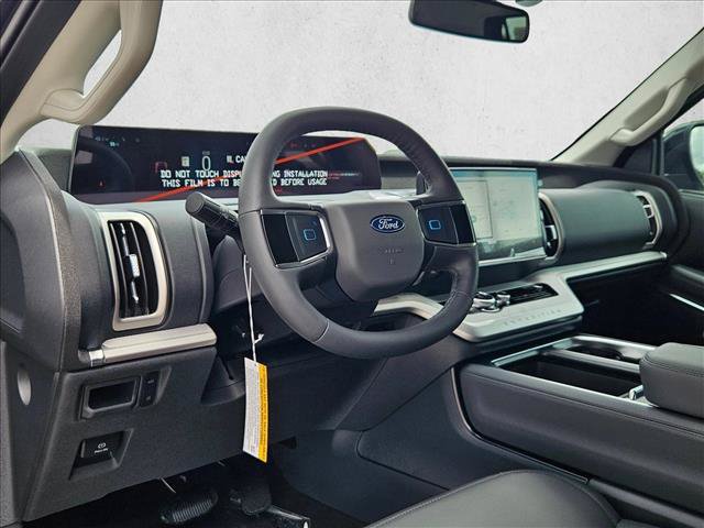 New 2026 Ford Expedition Active RWD image 3