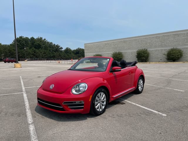 Used 2019 Volkswagen Beetle 2.0T FWD image 32