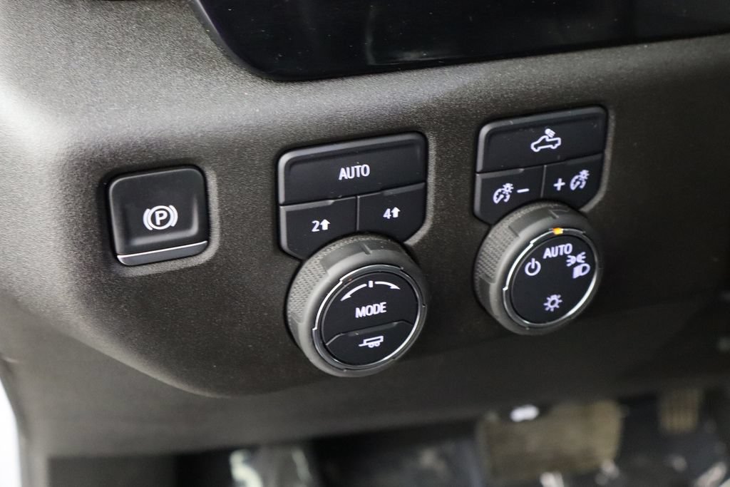 Used 2024 Chevrolet Silverado 1500 LT AWD/4WD image 22