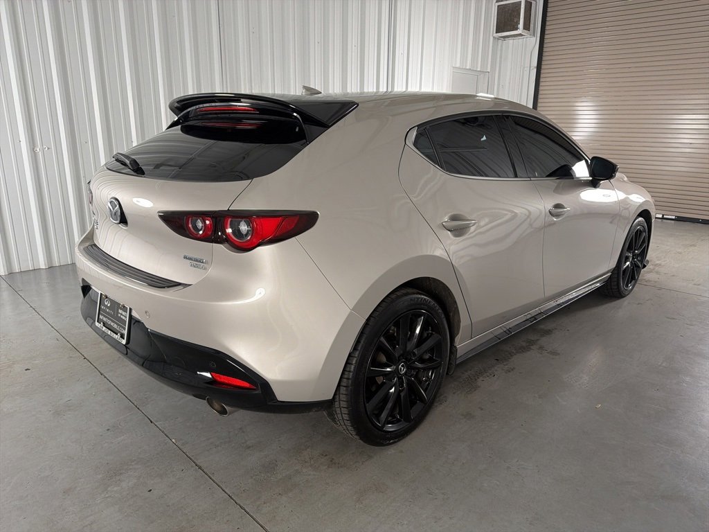 Used 2024 MAZDA MAZDA3 Hatchback w/Premium Plus Pkg image 6