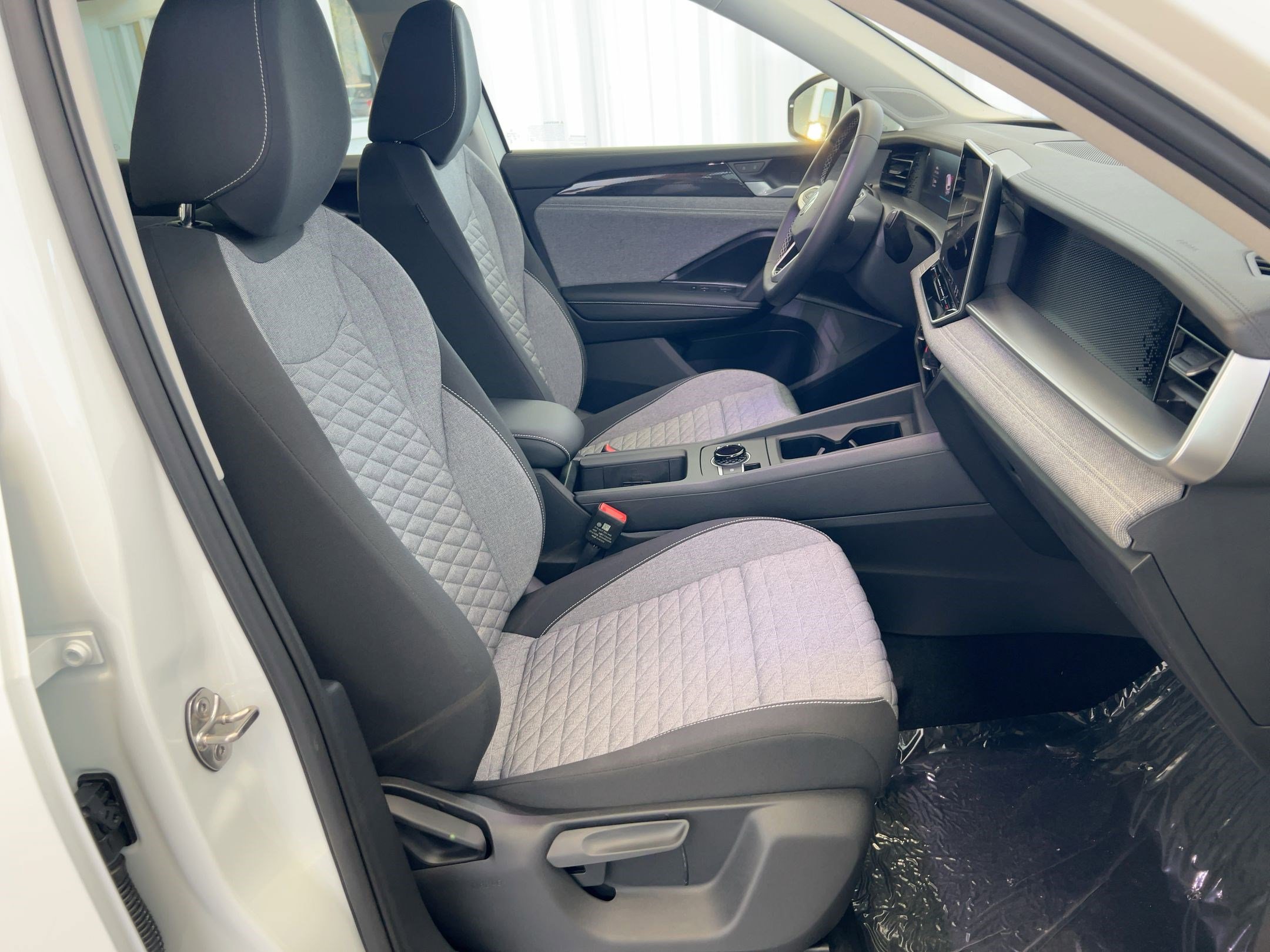 New 2026 Volkswagen Tiguan S image 29