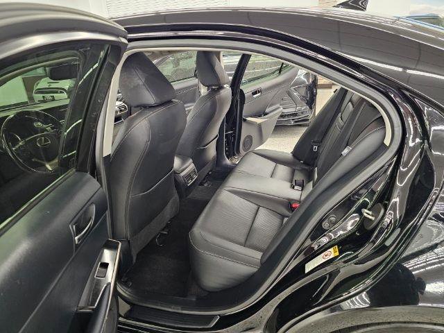 Used 2016 Lexus IS 300 AWD w/ Navigation System Package image 33