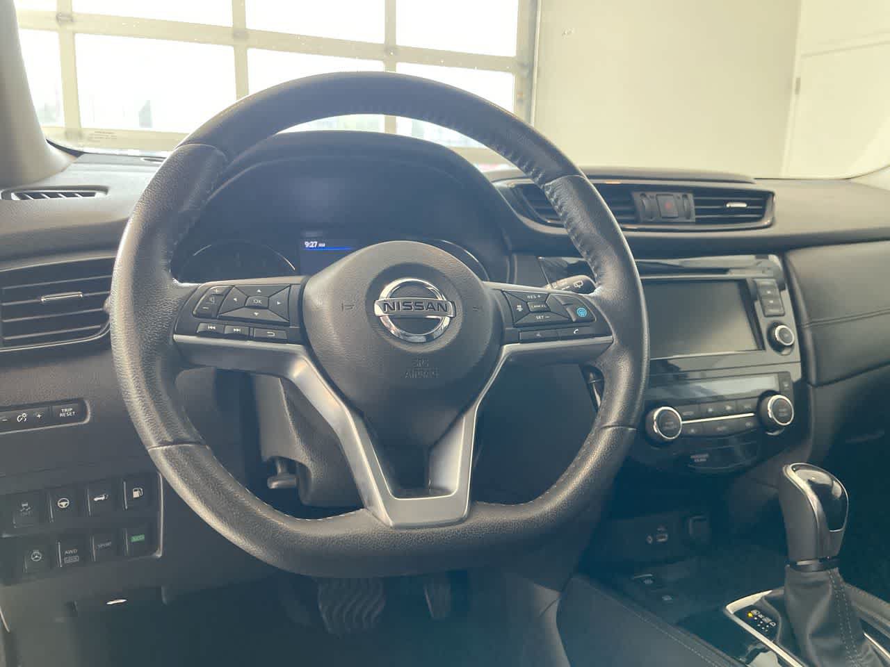 Used 2019 Nissan Rogue SL AWD/4WD image 14