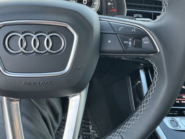 Used 2026 Audi Q8 Premium Plus AWD/4WD image 23