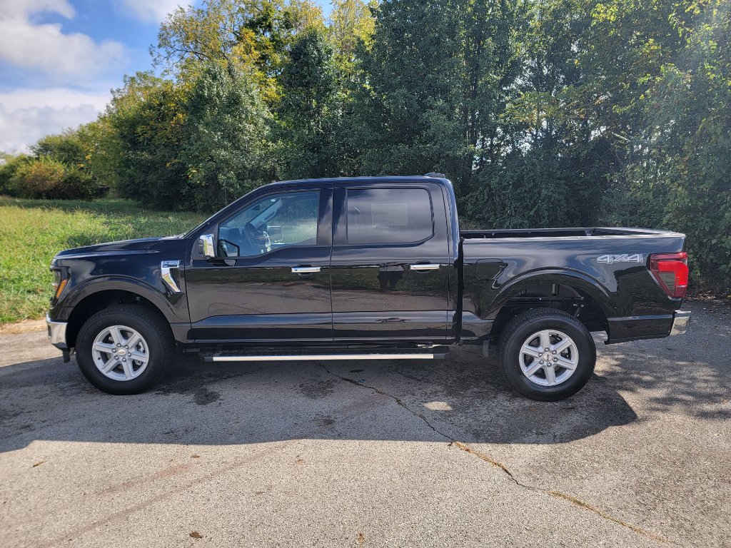 New 2025 Ford F150 XLT image 8