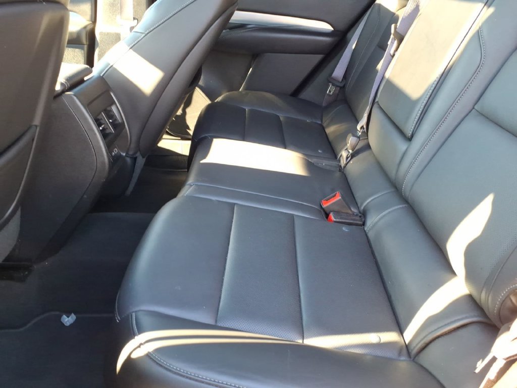 Used 2019 Cadillac XT4 Premium Luxury AWD/4WD image 15