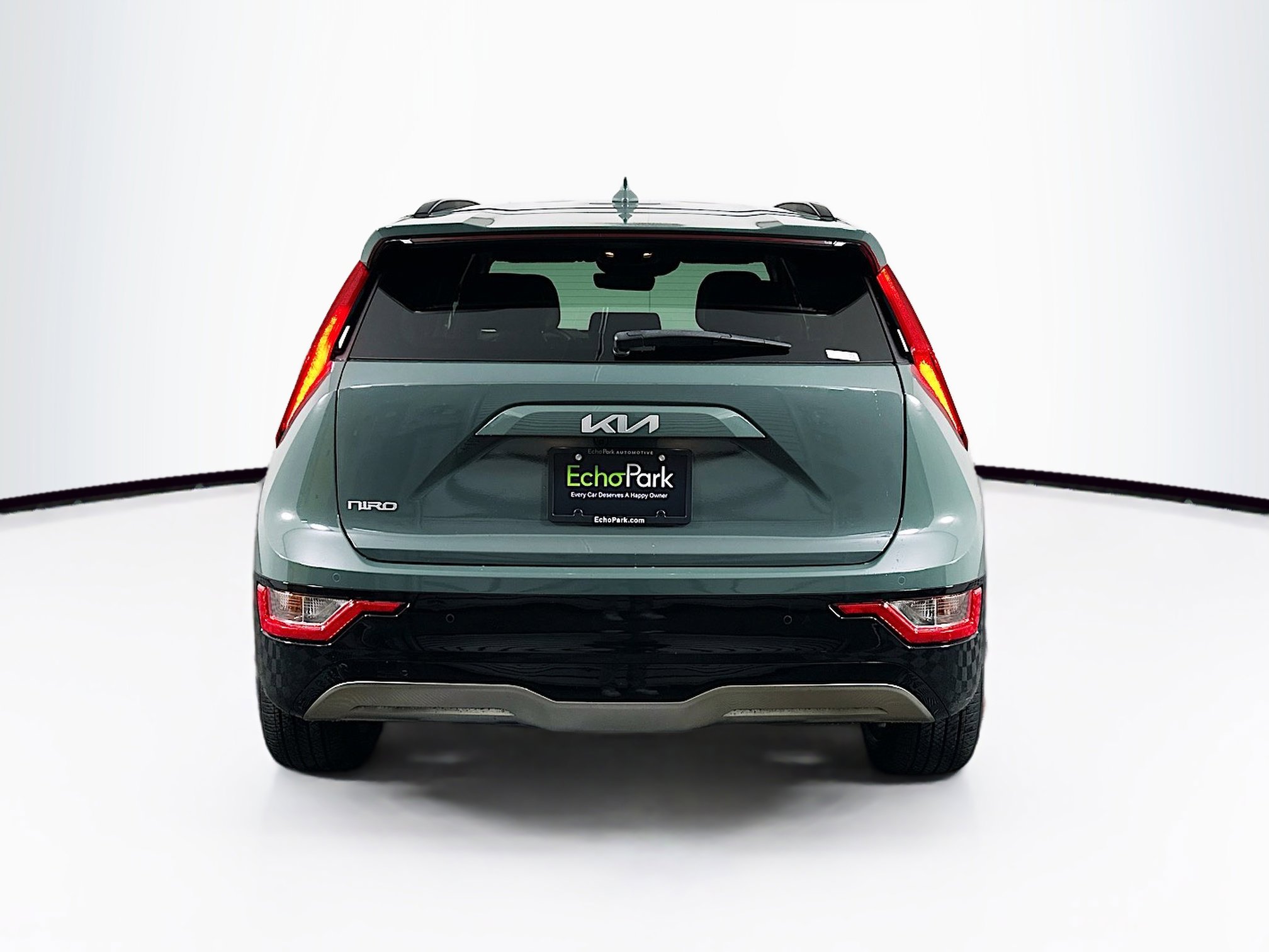 Used 2023 Kia Niro Wind w/ Wind Preserve Package FWD image 7