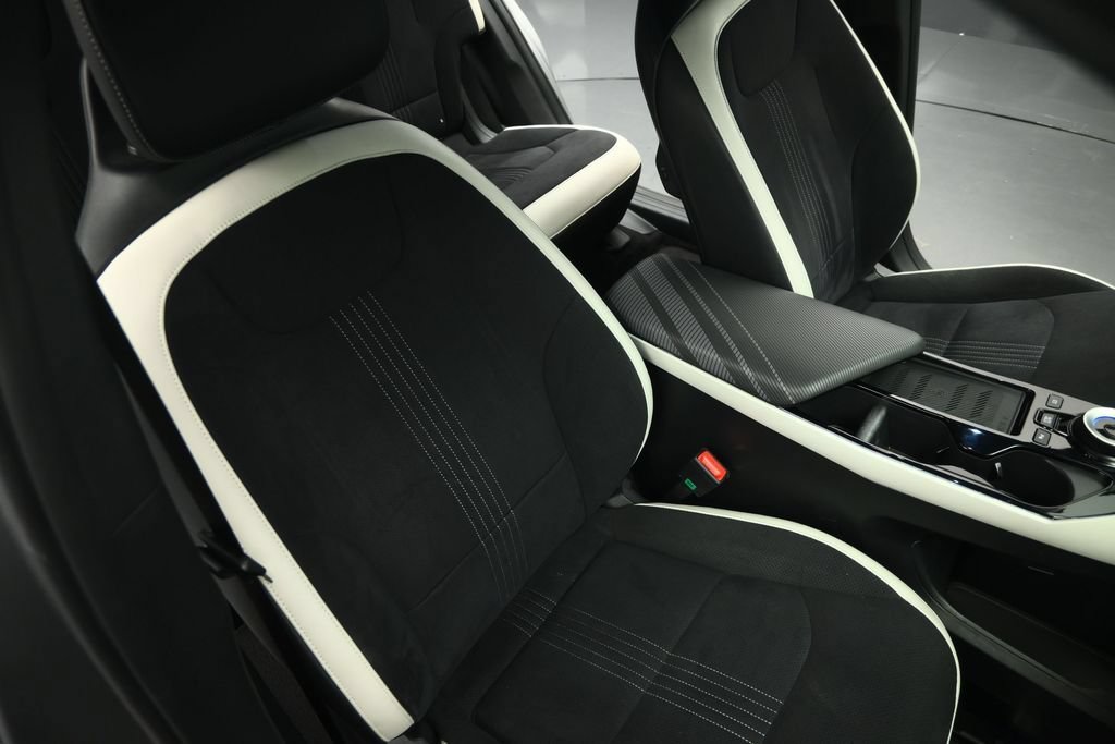 Used 2023 Kia EV6 GT-Line w/ GT-Line Suede Seat Package AWD/4WD image 61