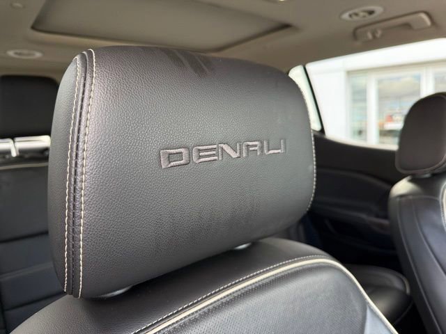 Used 2021 GMC Acadia Denali w/ Denali Ultimate Package image 28