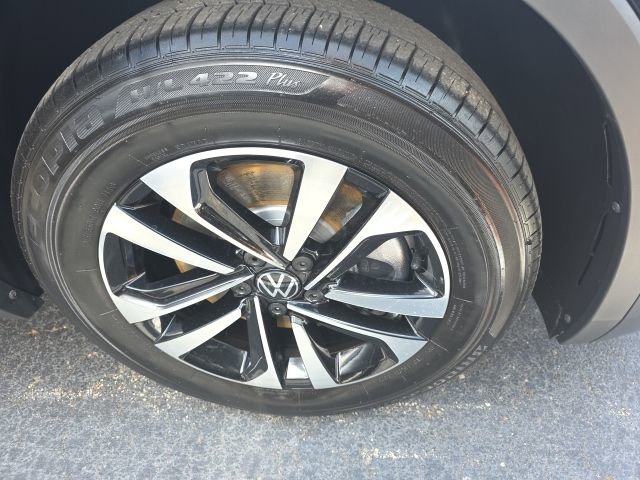 Used 2024 Volkswagen Tiguan S FWD image 21