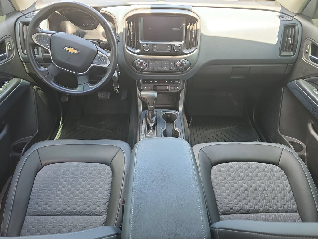 Used 2021 Chevrolet Colorado Z71 w/ Safety Package AWD/4WD image 11